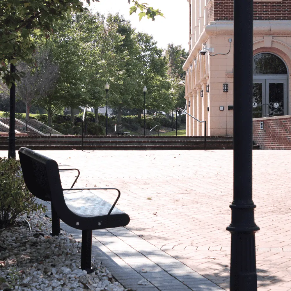 Dawsonville Courthouse front entrance